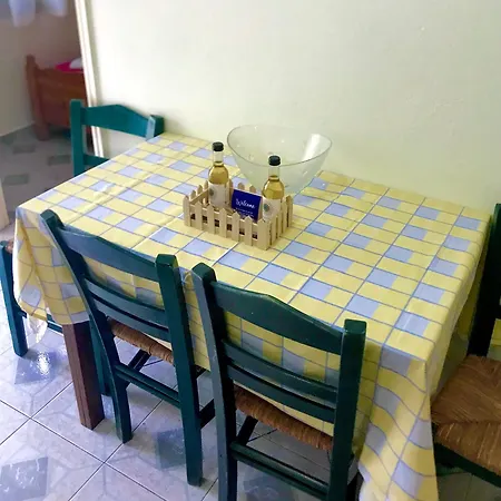 Pansion Margarita * Áyios Nikítas