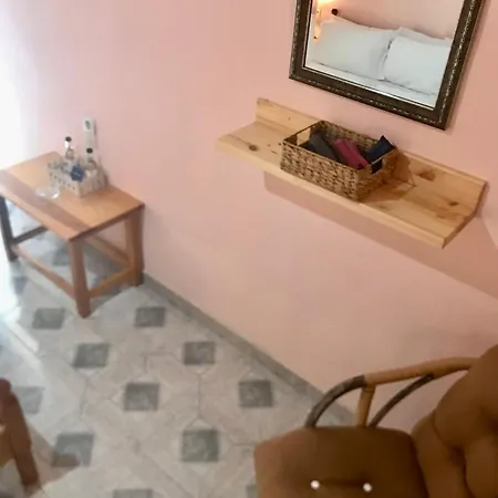 Pansion Margarita شقة