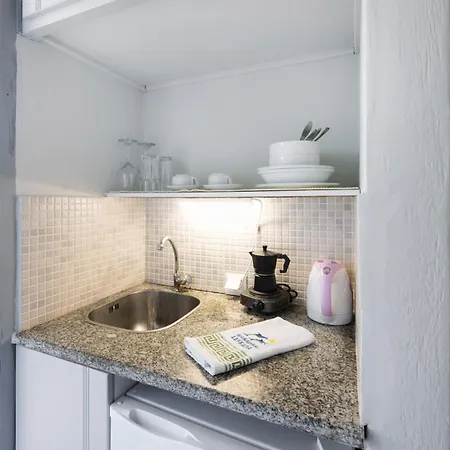 Pansion Margarita * Áyios Nikítas