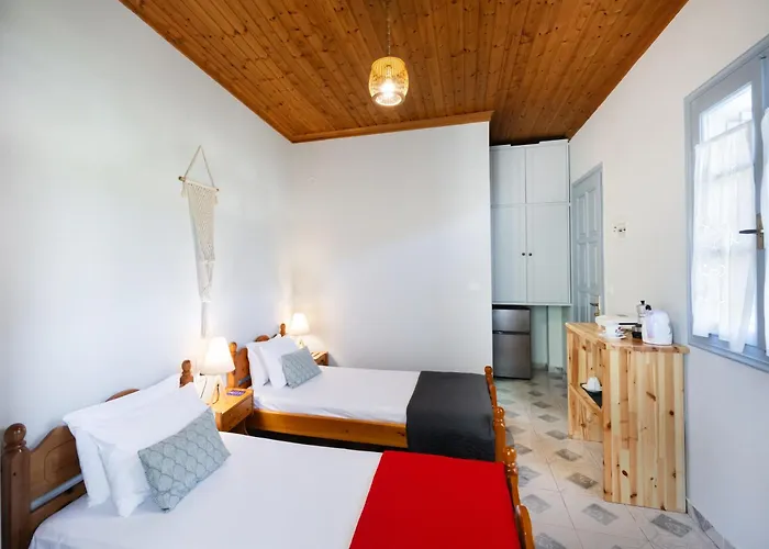 Pansion Margarita Agios Nikitas